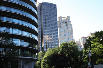 Obraz premium building, city, architecture, sky, urban, skyscraper, buildings, business, cityscape, house, skyline, roof, old, office, brick, construction, london, blue, windows, tall, new, exterior, glass, apartme