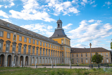 Universität Bonn, Hauptgebäude