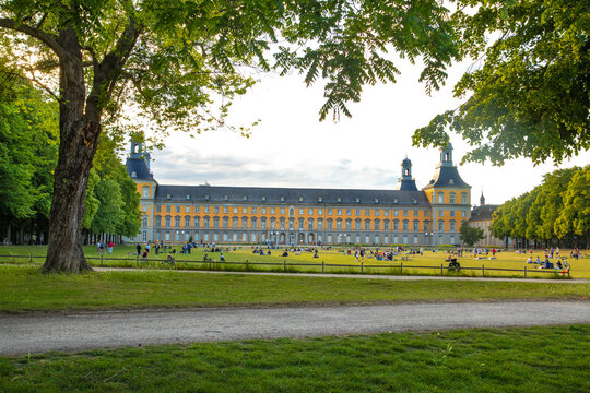 Universit&auml;t Bonn, Hauptgeb&auml;ude