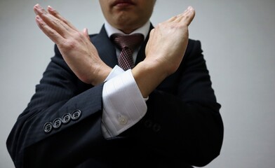 ポーズを取る会社員のクローズアップ