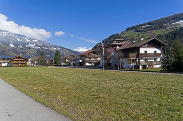 Fototapeta na wymiar Small town in the Austrian Alps.