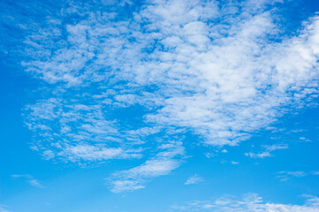 Fototapeta na wymiar Beautiful blue sky and white clouds, sky background.
