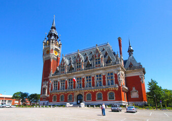 Fototapeta premium Calais (Pas de Calais / France) - Beffroi et Hôtel de ville