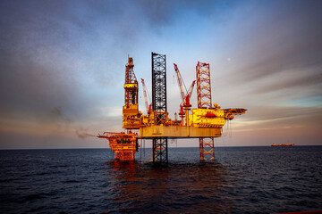 oil rig in the sunset
