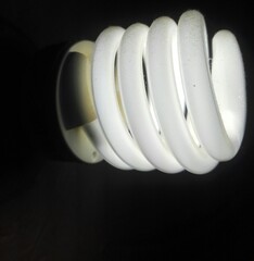 fluorescent light bulb