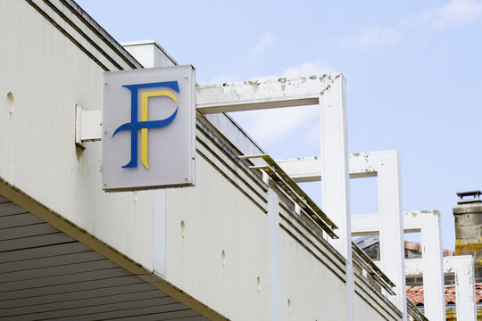 Centre Des Finances Publiques Logo Sign On Wall Building Of French Public Finance Administration