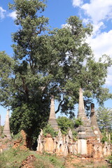 Obraz premium Stupa, Shwe In Dein au lac Inle, Myanmar 