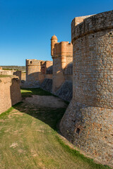 Fototapeta na wymiar Remparts de la forteresse de Salses