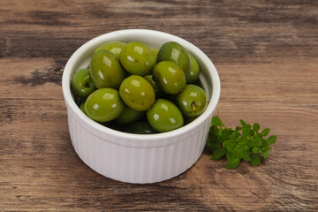 Green Campo Real olives in the bowl