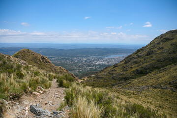 Fototapeta na wymiar Vistas de las Sierras Chicas de Córdoba desde el Cerro Uritorco