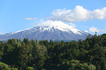 Fototapeta premium villa rica volcano in the city of Pucon, Chile