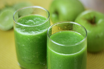 Green apple juice with lemon and parsley