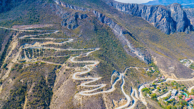 Tolantongo caves road - Spectacular winding road in a canyon in the state of Hidalgo, Mexico
