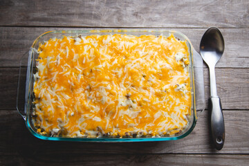 Easy Cheesy Beef and Rice Casserole 