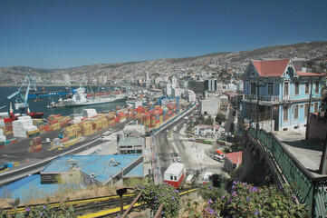 Obraz premium Valparaiso Chile sudamerica panoramica del Puerto De Valparaiso vista del ascensor