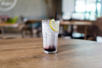 Lemon with blackcurrant juice