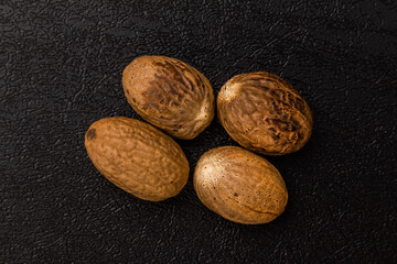 スパイス　ナツメグ　Nutmeg fruit,