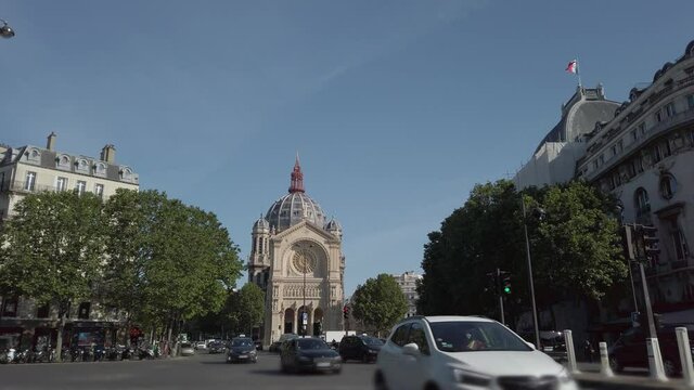 Slow motion of traffic in St. Augustine square. Copy space area in sky