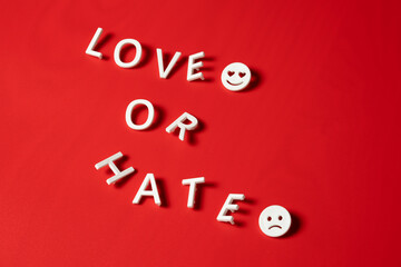 love or hate text