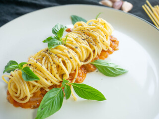 Spaghetti with tomato sauce,Ingredients Tomatoes,Minced pork,Garlic,Pepper,Basil,Is Italian food...