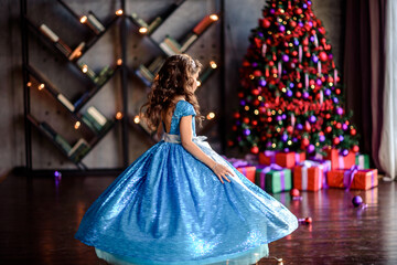 Obraz premium Happy Little girl smiling