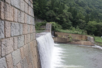 苗名滝の砂防ダム