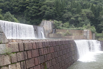 苗名滝の砂防ダム