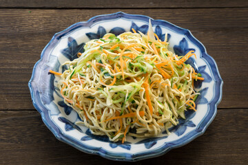  干し豆腐のさっぱり和えサラダ
