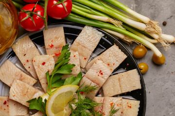 herring fillet in oil with vegetables