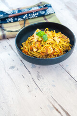 Vegetable noodles with chicken meat preparation