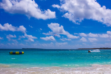 Fototapeta premium Scenery from Saint Martin's Beach in Caribbean
