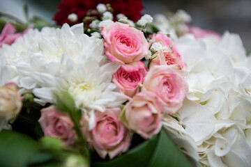 wedding decoration of natural and fresh flowers