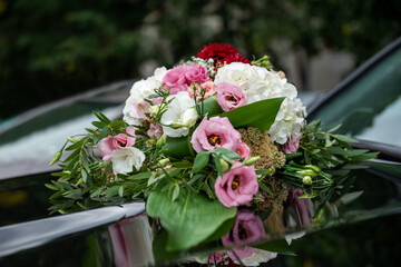 wedding decoration of natural and fresh flowers