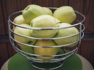 bowl of apples