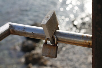 lock and chain