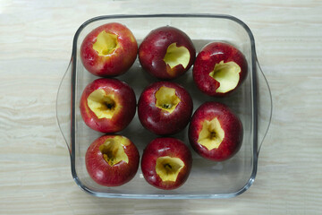 apples, prepared for roasting