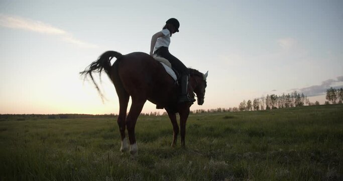 a masked girl, put a rodeo on a horse. end of the pandemic, a general holiday. breathe free-breasted. victory over disease 