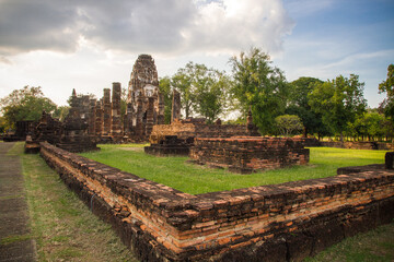 Fototapeta na wymiar Wat Mahathat, Sukhothai old city, Thailand. Ancient city and culture of south Asia.