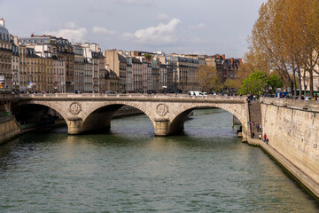 Obraz premium Paris bridge over river Seine, Paris, France