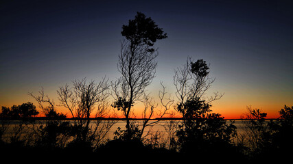 Fototapeta na wymiar Sunset on St-Lawrence river