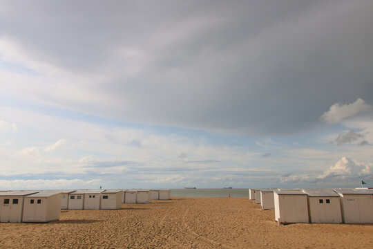 cabines de plage avec personne 