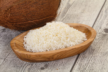 Coconut shredded chip with nut