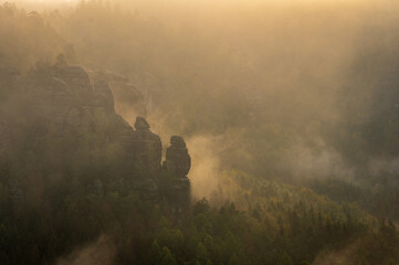misty morning in the rocks - 354982555