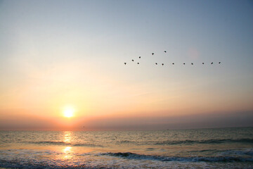 Fototapeta na wymiar Sunrise on Atlantic Beach