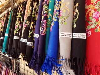 Colorful scarves made of camel wool and silk, tourist trap, false information, no camel wool,...