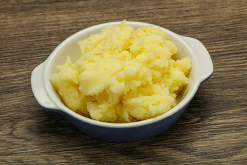 Mashed potato in the bowl
