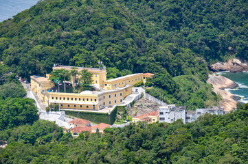 Fototapeta na wymiar old fort in the bay of Rio de Janeiro