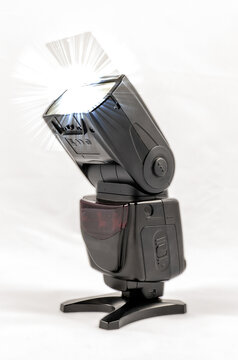 Unbranded external flash unit for DSLR camera