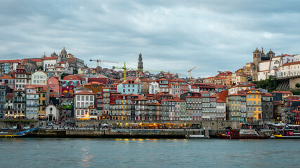 Obraz premium view of porto old town from the river