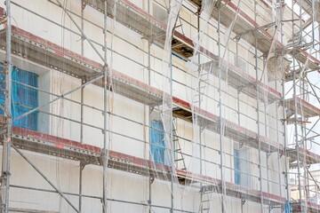 Building renovation , Wall insulation, mineral wool, composite panels © yaalan